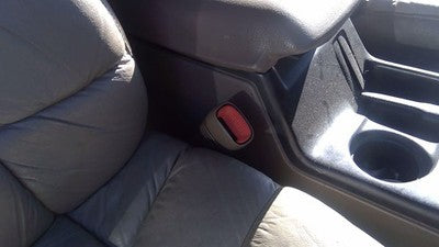 1994 Jeep Grand Cherokee Passenger Right Front Seat Belt Buckle Receiver Brown