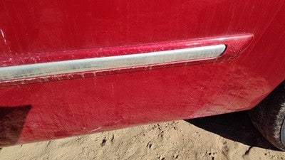06 Town & Country Driver Left Rear Moulding From Door Back Trim Inferno Red Prh