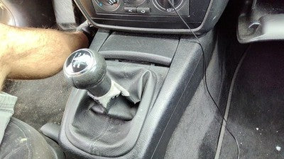04 Passat Floor Shifter Lever Assembly Shift Cables 5 Speed Manual Transmission