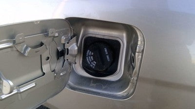 2001-2005 Honda Civic Fuel Filler Neck Assembly With Gas Cap Oem