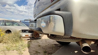 1999-2007 Sierra 2500 Hd Chromer Rear Bumper Assembly With Brackets Oem 12473000
