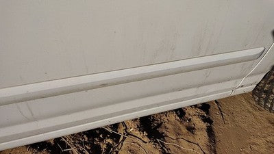 01-03 Hyundai Elantra Passenger Right Front Moulding From Door Trim Strip White