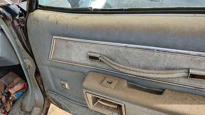 Chevy Caprice Passenger Right Front Inside Door Trim Panel Only Oem Gray