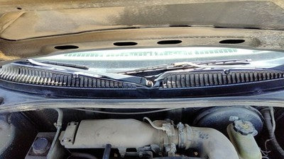 1997 Saturn Sl1 Windshield Wiper Cowl Vent Trim Panel Oem Cover