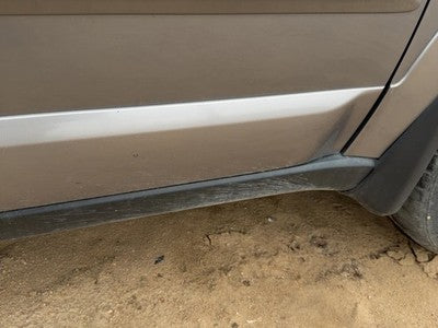 05-09 Legacy Outback Passenger Right Front Lower Moulding From Door Silver Slq