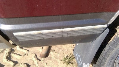 1999 Chevy Tahoe Passenger Right Rear Moulding On Quarter Panel Oem