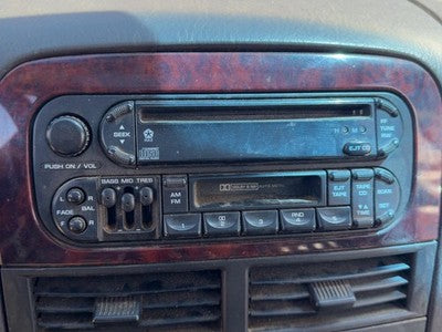 1999-2002 Jeep Grand Cherokee Stock Radio Oem Factory Stereo Cd Player