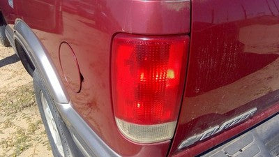 1995-2005 Chevy S10 Blazer Driver Left Tail Light Oem Brake Lamp Rear 19179358