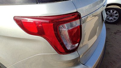 2016-2019 Ford Explorer Driver Left Tail Light Oem Brake Lamp Rear Fb5z13405a
