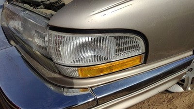 91-96 Park Ave Ultra Driver Left Front Turn Signal Light Lamp Fender Mounted
