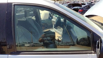 2004-2007 Chrysler Town & Country Passenger Right Front Side Window Door Glass