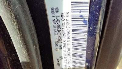 1999-2004 Jeep Grand Cherokee Driver Left Rear Back Axle Shaft Oem 05012821Aa