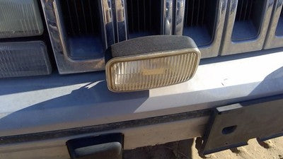 1993-1995 Jeep Grand Cherokee Passenger Right Fog Light Lamp Oem 04713582