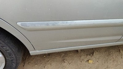 01-03 Elantra Passenger Right Rear Moulding From Door Back Trim Strip Silver