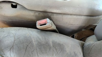 1997 Silverado 2500 Driver Left Front Seat Belt Buckle Receiver Oem Tan 52D