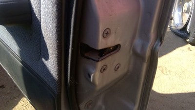 1990 Corolla Station Wagon Passenger Right Front Door Latch With Rods/Cables