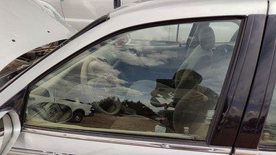 2000-2005 Saturn L100 Driver Left Front Side Window Door Glass Oem 22665807