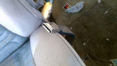 1989 Chevy G20 Van Passenger Right Front Seat Belt Buckle Receiver Oem Blue