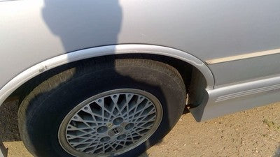 1991 Cutlass 2 Door Passenger Right Rear Moulding On Quarter Panel Oem Silver