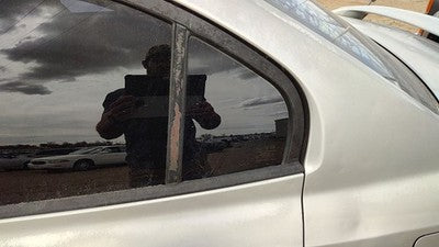 2001-06 Hyundai Elantra Driver Left Rear Vent Window Back Door Glass With Frame