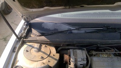 1991 Cutlass 2 Door Windshield Wiper Cowl Vent Trim Panel Oem Grille