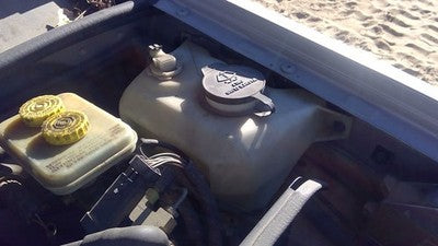 1994 Jeep Grand Cherokee Windshield Washer Fluid Reservoir With Pump Wiper Tank