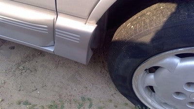 1991 Cutlass 2 Door Passenger Right Moulding From Fender Oem Trim Strip Silver
