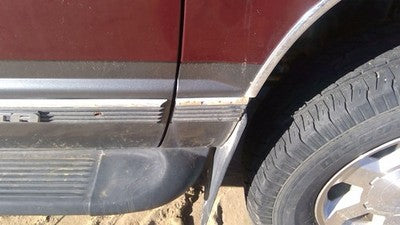 1995-2000 Chevy Tahoe Passenger Right Moulding From Fender Trim Strip Red 51U