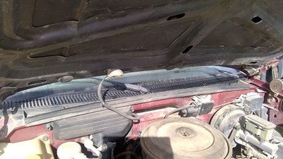 1988 Gmc Sierra 2500 Windshield Wiper Cowl Vent Trim Panel Oem Grille