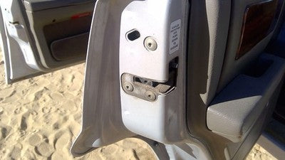 1994 Jeep Grand Cherokee Driver Left Rear Door Latch With Rods/Cables Oem Back