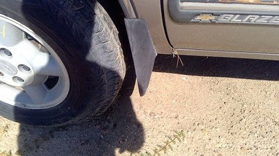 1995-1998 Chevy S10 Blazer Driver Left Lower Mud Flap Rock Guard Oem 15023285