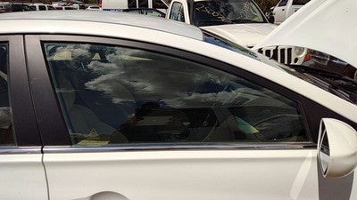 11-15 Hyundai Sonata Passenger Right Front Side Window Door Glass Oem 824213S010