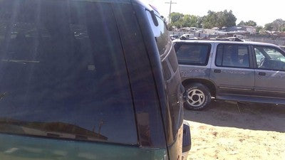1999 Ford Expedition Driver Left Rear Moulding On Quarter Panel Oem Corner
