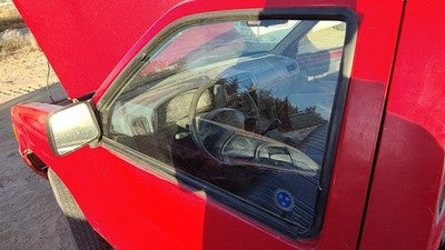 1986-1997 Nissan Hardbody Driver Left Front Side Window Door Glass Oem