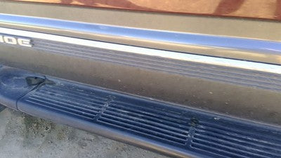 1995-2000 Chevy Tahoe Driver Left Front Moulding From Door Oem Trim Strip