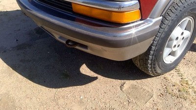 1998-2005 Chevy S10 Blazer Chrome Front Bumper Assembly With Brackets Oem 4X4