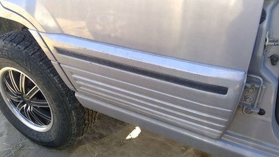 94 Jeep Grand Cherokee Passenger Right Rear Moulding From Door Back Trim Silver