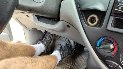 00-04 Station Wagon Lower Dash Under Column Knee Bolster Trim Panel Gray Ea