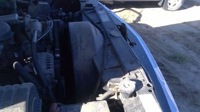 1998-2000 Chevy Tahoe Radiator Cooling Fan Shroud Oem Plastic Housing 5.7L