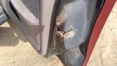 1996-2002 Saturn Sw2 Passenger Right Front Door Latch With Rods/Cables Oem