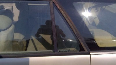 1992-1995 Saturn Sw2 Driver Left Rear Vent Window Back Door Glass With Frame Oem