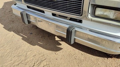 1992-1996 Gmc Van 3500 Front Bumper With Brackets Assembly Oem 15645294