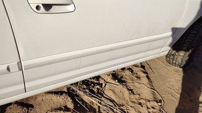 01-03 Hyundai Elantra Passenger Right Front Moulding From Door Trim Strip White