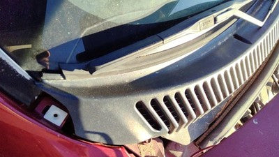 2004 Dodge Neon Windshield Wiper Cowl Vent Trim Panel Oem Cover