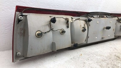 2004-2007 Buick Rendezvous Center Tail Light Section Oem Brake Lamp Middle