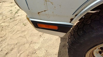 1984 Dodge Ram W250 Driver Left Moulding Oem Trim Strip With Marker Light