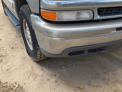 2000-2006 Chevy Suburban Front Bumper With Brackets Assembly Oem Pewter 11U