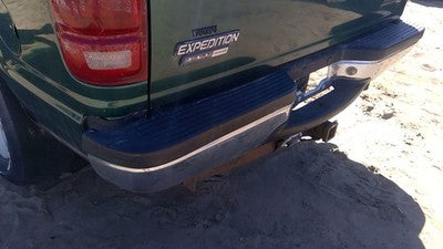 1997-2002 Ford Expedition Rear Chrome Bumper Assembly With Brackets Oem