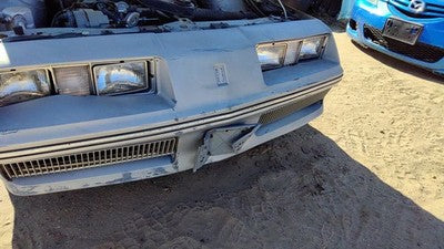 1982-1983 Oldsmobile Firenza Front Bumper Cover Assembly Oem Silver 22520344