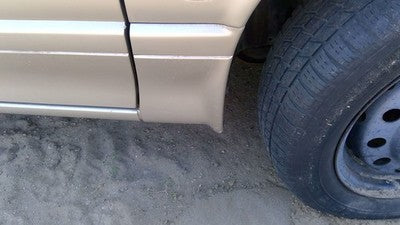 1993 Saturn Sw2 Passenger Right Moulding From Fender Oem Trim Strip Gold